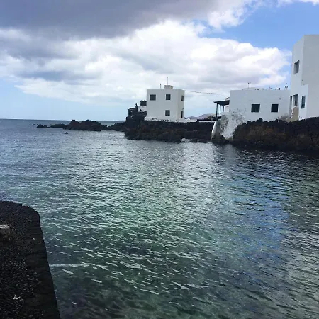 Appartement Apartment With 2 Bedrooms In Punta Mujeres With Wifi *